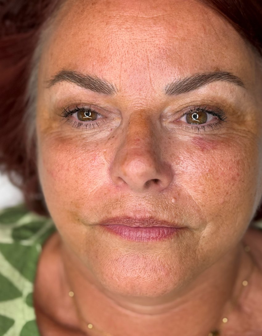 Restored natural eyebrows, same client